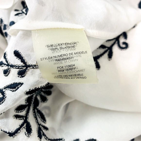 Alice + Olivia Blue/White Preston Embroidered Long Sleeve Peasant Top Size S - Picture 9 of 9